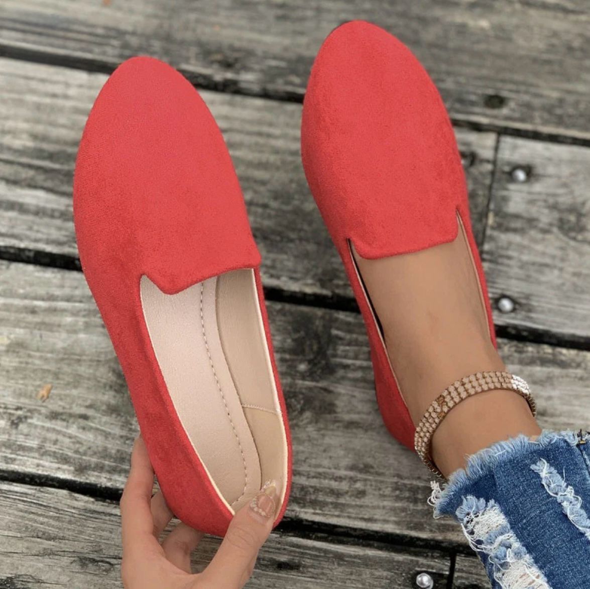 Women's camp shoes in solid color flat shoes